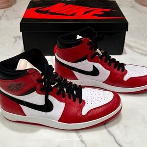 Air Jordan 1 Retro High Lost & Found